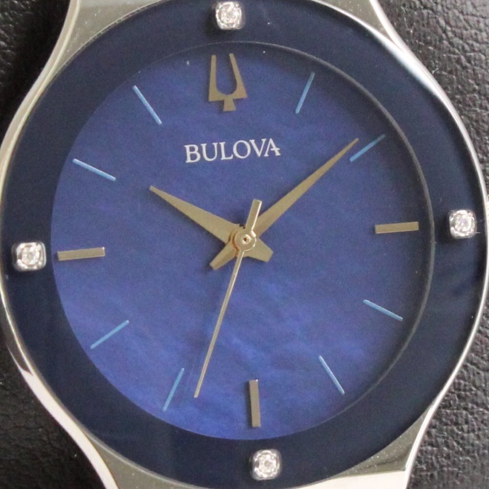Bulova Women's Watch Diamond Indices Blue Mother Of Pearl Dial 32mm - Picture 13 of 13